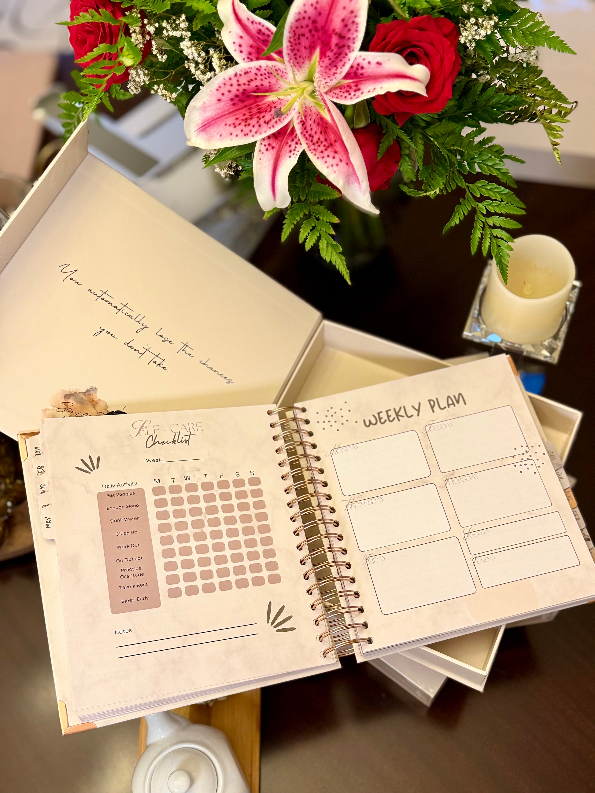 2025 Planner - Organize Your Year with Daily, Weekly Layouts